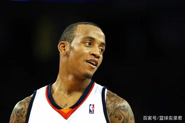 NBA新赛季球队实力大榜前十：雷霆、马刺、尼克斯领先，湖人居末